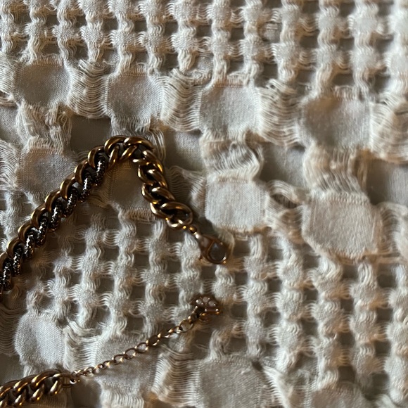 Swavorski Bracelet - Picture 2 of 4